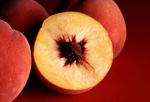 Whole and Half Peaches